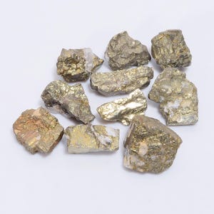 10 Stück Pyrit Kristall Rohe Pyrit Rohsteine Chunks Glänzend Pyrit Chunks Lot 19X11 25x8 mm Größe Pyrit (Chunks wie abgebildet