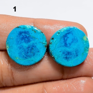 Paire de chrysocolles naturelles Paire de chrysocolles en cristal lisses des deux côtés, polies des deux côtés