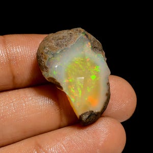 26X20X9 mm Size Ethiopian Opal Crystal Rough Fire Ethiopian Rough Stone Opal Rough