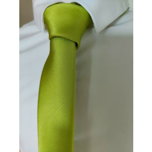 Men&#39;s Designer Lime Green Skinny Silk Tie