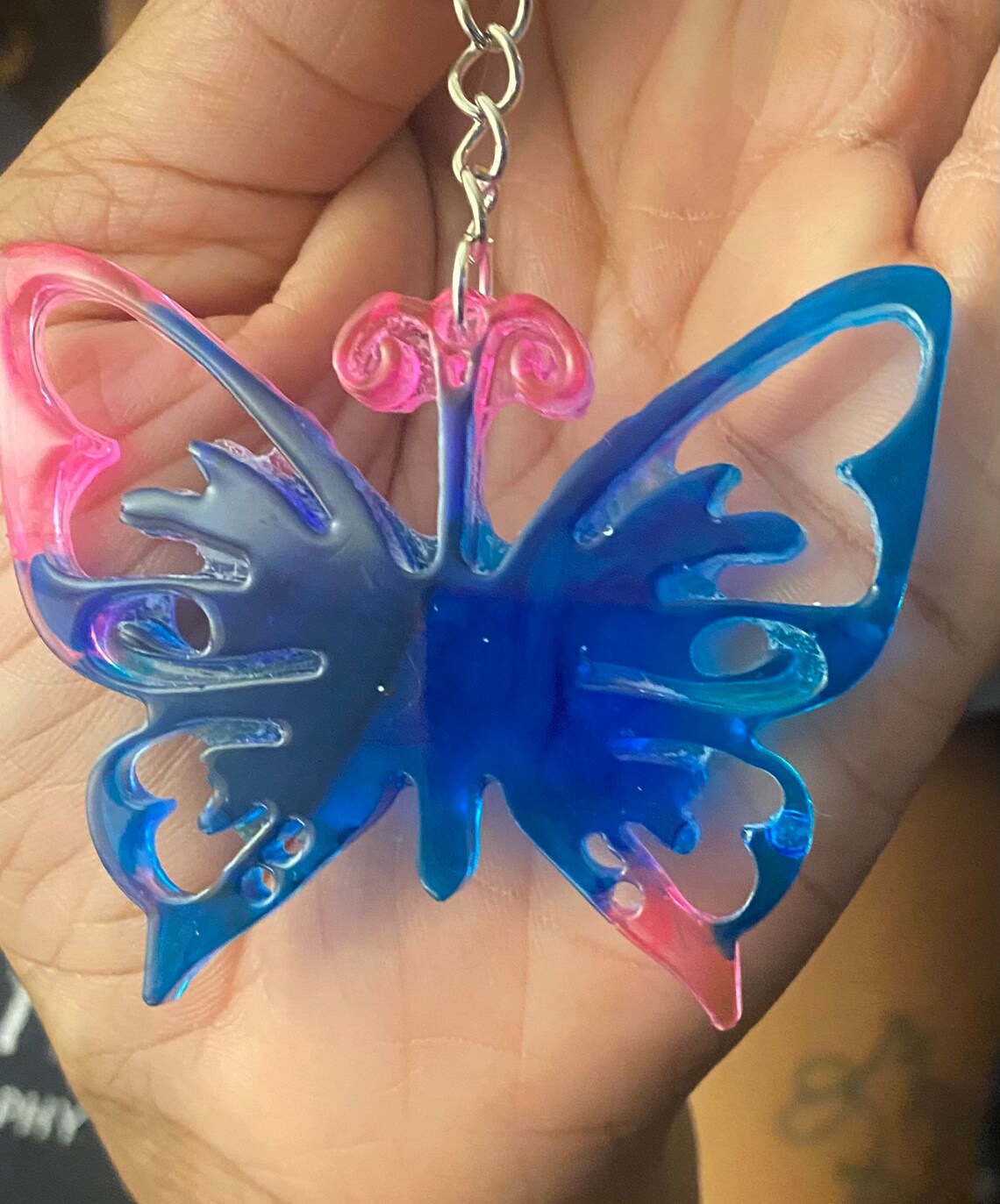 Harz zwei getönte/Glitzer Schmetterling Schlüsselanhänger | Etsy