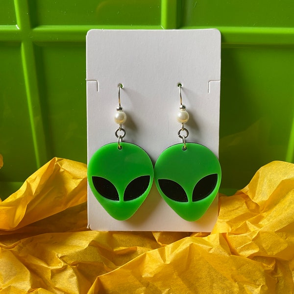 Grüne Alien Kopf Ohrringe
