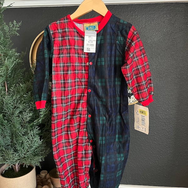 Vintage Toddler Christmas / Winter Plaid Flannel Pajamas by Tom & Jerry, Size 24 months Made in USA