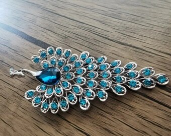 MAFYU Brooch Crystal Flower Leaf Rhinestone Brooch Suit Coat Alloy Brooch Garment Accessory Pin Christmas Clothing Accessories MAFYU Brooch Crystal Flower Leaf Rhinestone Brooch Suit Coat Alloy Brooch Garment Accessory Pin Christmas Clothing Accessories