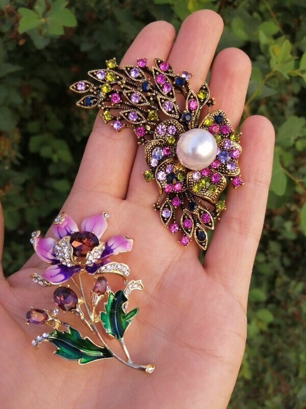 Dropship Purple Rhinestone Crystal Bouquet Flower Corsage Scarf Clips Brooches  Pins Brooches Safety Pin Women Girls Clothing Decoration to Sell Online at  a Lower Price