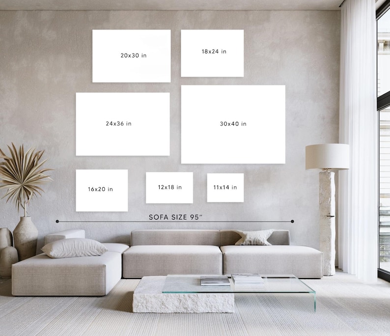 Puede incluir: Un sal&oacute;n moderno con un sof&aacute; y una colecci&oacute;n de lienzos rectangulares en blanco de varios tama&ntilde;os en la pared. Los lienzos est&aacute;n etiquetados con sus dimensiones en pulgadas, incluyendo 11x14, 12x18, 16x20, 18x24, 20x30, 24x36 y 30x40 (28x36, 30x46, 41x51, 46x61, 51x76, 61x91, 76x101 cm).