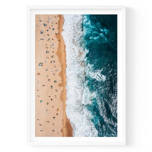 Stampa artistica aerea sulla spiaggia: fotografia del paesaggio costiero della California
