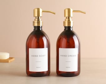 Handseife & Handcreme Bernstein Plastikflasche 2er-Set - Nachfüllbarer brauner Spender und Pumpe mit weißem wasserdichtem Etikett | Umweltfreundlich