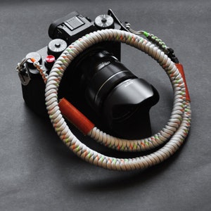 Gray Paracord Camera Strap, Snake Knot, Mix Color Leather detail, Quick Release kit, Mirrorless camera, Nikon, Sony, Fujifilm, Canon