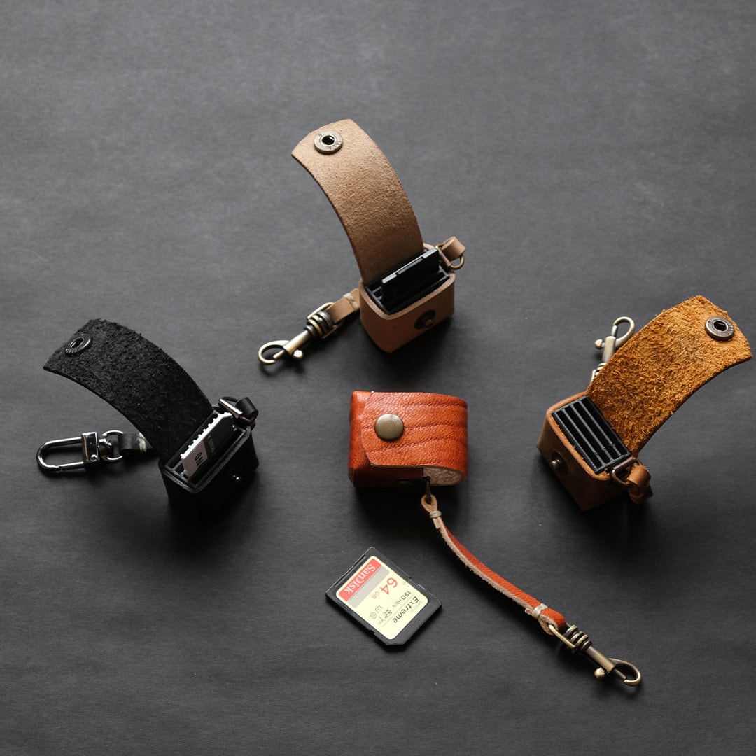 Leather SD Card Holder, Leather Gift, 3D Modelling, Leathercraft, camera, bag, Fujifilm, Sony, Nikon, Canon,