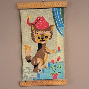 Vintage decor ready to hang Gift for cat lovers Handmade tapestry with cross stitch, animal wall decoration, handmade old embroidery, castie