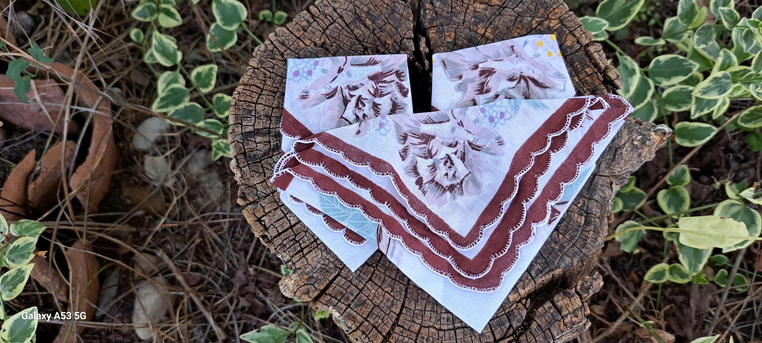 ヴィンテージ花柄コットンハンカチ - 1980年代コレクターズセット3枚