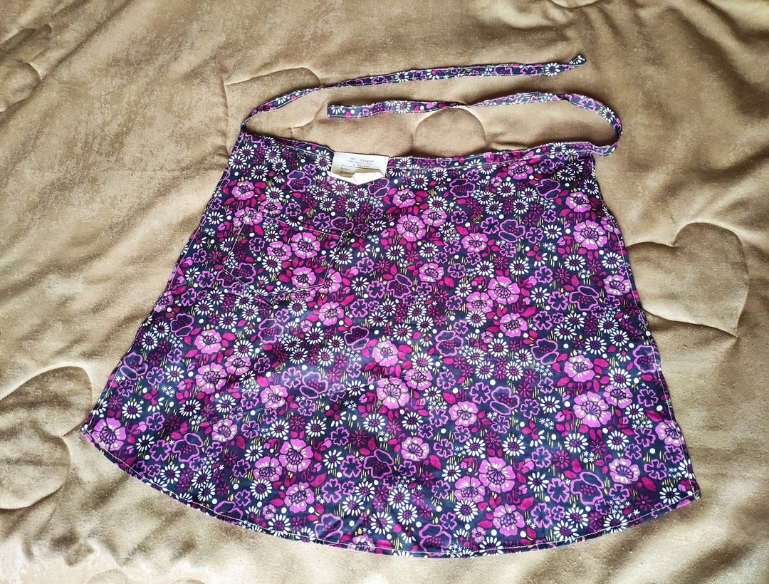 Kitchen Apron With Floral Motifs and Single Pocket Vintage Etsy