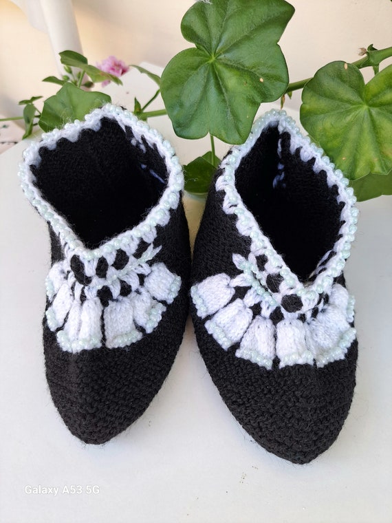 Warm homemade knitted slippers with non-slip sole… - image 1