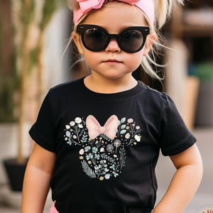 Floral Minnie Toddler T-Shirt, Minnie Mouse Kids Shirt, Disney Girl Shirt, Minnie Toddler Shirt, Cute Minnie Shirt, Disney Trip Shirt