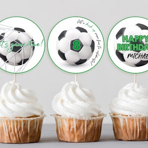 Adornos para cupcakes de fútbol, recuerdos para fiestas de cumpleaños, etiquetas de fútbol, pelota de niño, decoraciones de postre personalizadas, etiqueta con temática deportiva para niños, editable BT44