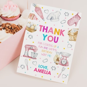 Backen Geburtstag Dankeschön-Karte Mädchen Koch Rosa Kochen Party Dankeschön Hinweis Kuchen Dekorieren Bäckerei Süß Cookie Backshop Printable BT55P