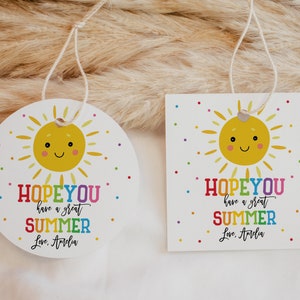 Espero que tengas un excelente verano Etiquetas de agradecimiento para maestros Etiquetas de agradecimiento para el final del año escolar Último día de clases Pegatinas de agradecimiento Sol redondo imprimible HL27
