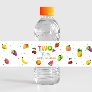 Étiquette de bouteille d'eau Twotti Frutti, fille 2e anniversaire, décoration de fête d'été tropicale, étiquettes de boisson fruit Two-tti fruité imprimable BT62