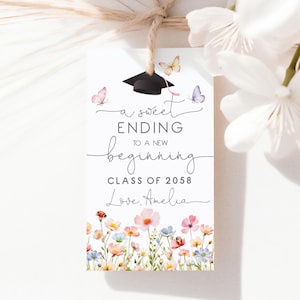 Ein süßes Ende für einen neuen Anfang Wildblumen Schmetterling grad Party Favor Tag Abschlusskappe High School College Graduate Printable HL92P