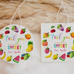 Etiquetas de regalo Twotti Frutti para niña, etiquetas de regalo para segundo cumpleaños, baby shower, fiesta tropical de verano, etiquetas de agradecimiento de frutas imprimibles BS17 BT62