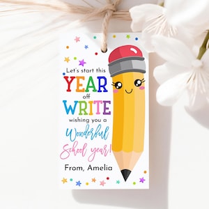 Lassen Sie uns dieses Jahr beginnen weg Schreiben Back to School Geschenkanhänger Erster Schultag Bleistift Favor Tag Lehrer Schüler Klassenzimmer Printable SU02P