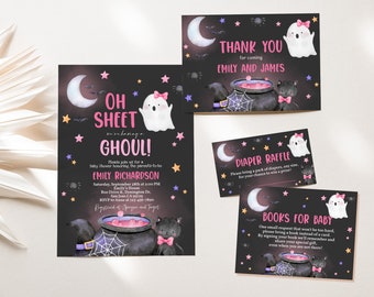 Könnte beinhalten: Ein Satz von vier druckbaren Karten für eine Babyparty mit Halloween-Thema. Die Karten sind schwarz mit rosa, lila und gelben Sternen und zeigen ein Gespenst, einen Kessel und eine schwarze Katze. Der Text auf den Karten lautet "Oh Sheet Ghoul!", "Danke", "Windel-Tombola" und "Bücher für Baby".