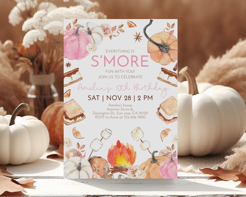 Puede incluir: Una tarjeta de invitaci&oacute;n de cumplea&ntilde;os rectangular con ilustraciones en acuarela de calabazas, s'mores y una fogata. El texto dice: EVERYTHING IS S'MORE FUN WITH YOU! JOIN US TO CELEBRATE Amelia's 10th Birthday SAT | NOV 28 | 2 PM.