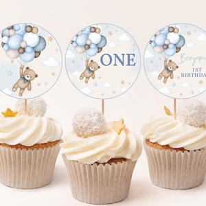 Adornos para cupcakes con forma de osito de peluche, decoración para fiesta de primer cumpleaños de niño y niña, hierba de pampa azul, globos aerostáticos bohemios, etiqueta de postre, plantilla EDITABLE BT81B