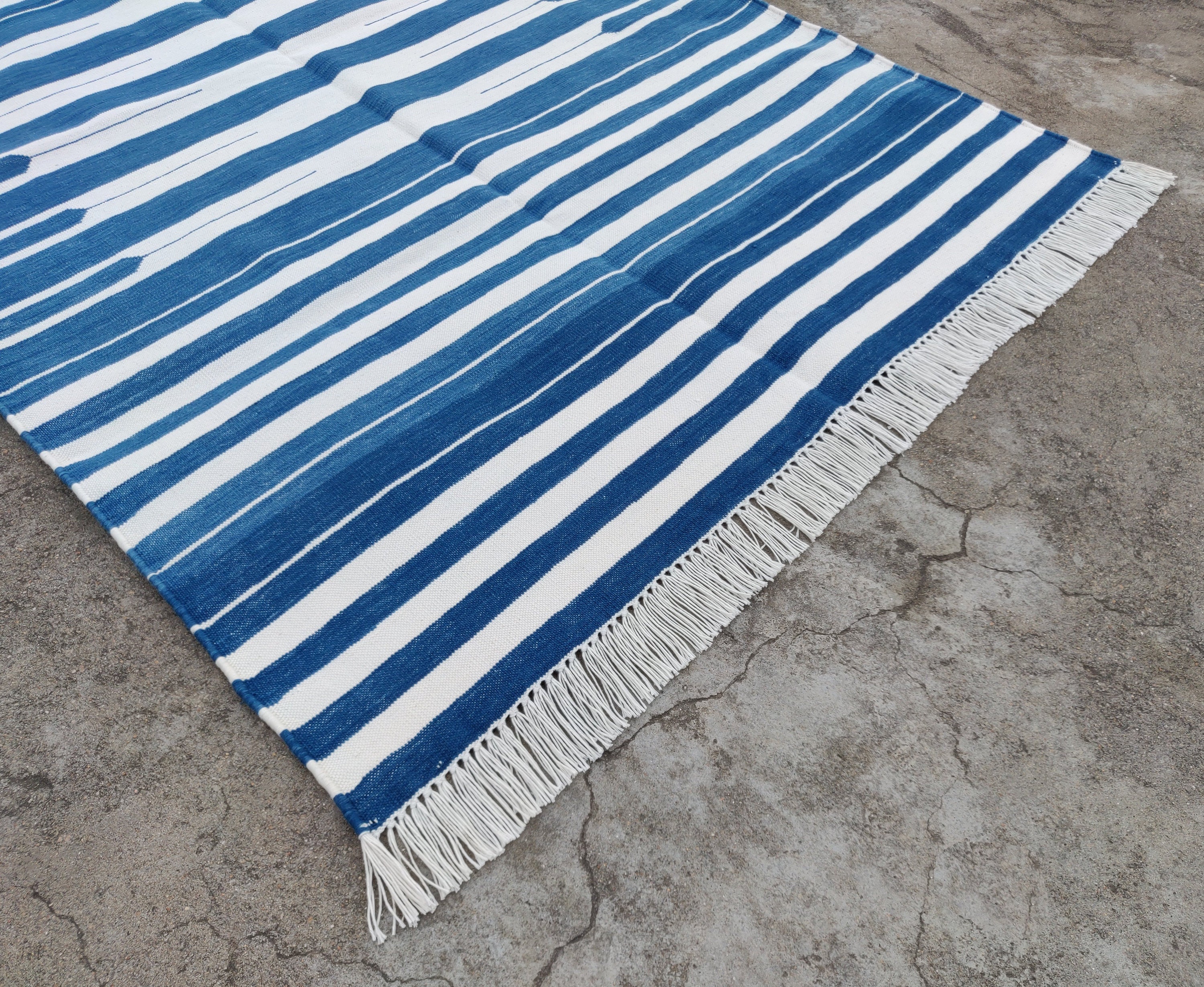 Cotton Rug Flat Weave 3'x5' Hand Woven Hand Made Natural Vegetable Dyed Blue & White Reversible Striped Scallop Edge Dhurrie Area Rug Kilim