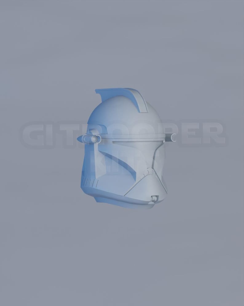 Op de afbeelding: Een lichtblauwe, hoekige helm met een vizier en een verhoogde bovenkam. De helm heeft een gladde, matte afwerking en staat tegen een lichtblauwe achtergrond. De woorden "GIT" en "PER" zijn zichtbaar op de achtergrond.