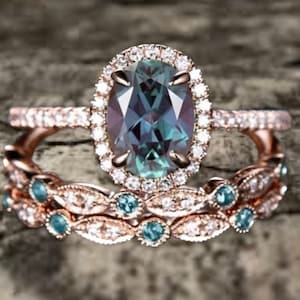 Vintage Art Deco Alexandrite Engagement Ring Set: Rose Gold Halo Diamond
