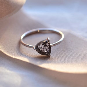 Ring van toermalijnkwarts: trilliant edelsteen, 925 sterlingzilver