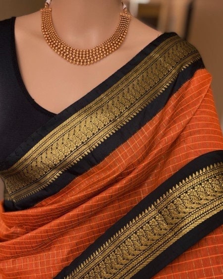 Black Saree With Printed Pallu – Designer Pithi