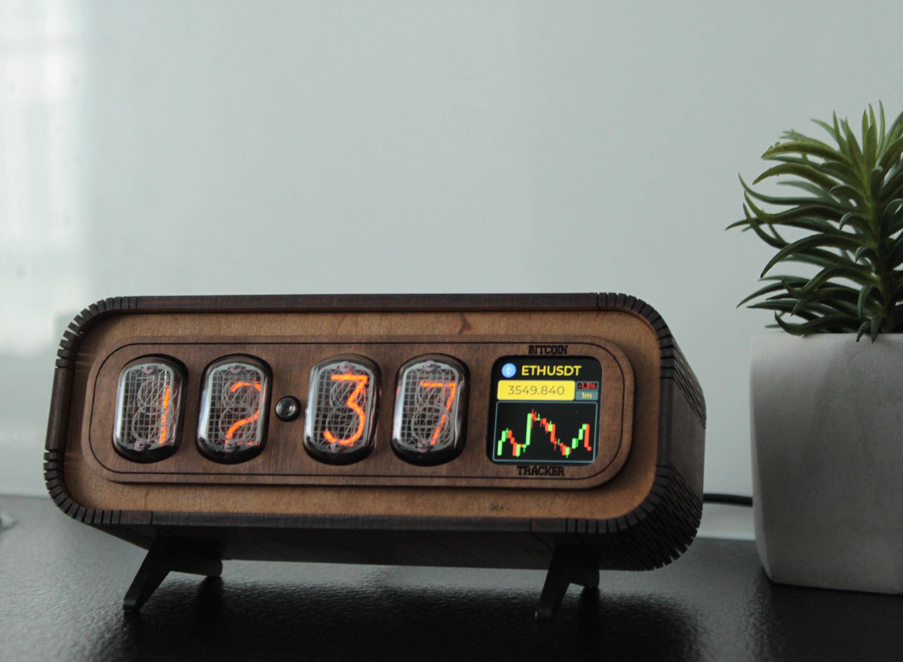 Bitcoin Ticker With Nixie Tube Clock IN-12 4-tubes, Crypto Ticker Stocks,  Cryptocurrency Display Gift Idea - Etsy