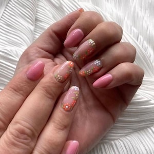 Pink Floral Press On Nails