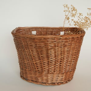 Large Vintage Flat Back Wicker Basket: Farmhouse Cottagecore Decor