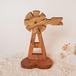 Vintage Oak Wood Windmill Figurine: Farmhouse Decor