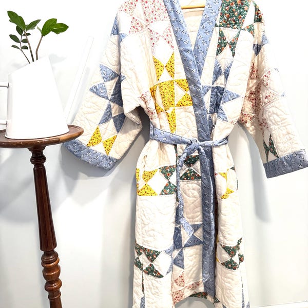 Mid-century vintage quilt cotton patchwork women robe oversized coat with one pocket and belt 45.5” L x 23” chest x 27” arm