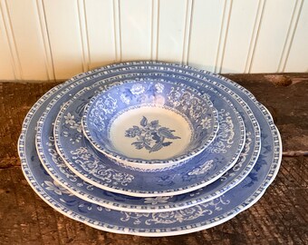 Vintage Spode’s Camilla Copeland Set Plates and Fruit Bowl, White and Blue England Earthenware, Chinoiserie Decor Dinnerware Table Setting