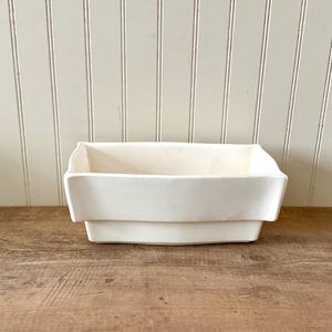 Vintage Hull USA White Planter Rectangle Matte Creamy White Chunky Pottery, Mid-Century, 20th Century Decor Home Accents, 8x4