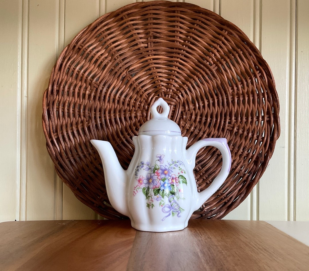 Vintage Childss Teapot, Delton Fine China Tea Playset Coffee Pot