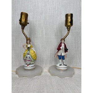 Vintage Pair of Porcelain Colonial Style Boudoir Lamps Couple Milk Glass Bases