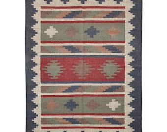 Handwoven Kilim Wool Jute Rug: Traditional Design, Pet Friendly