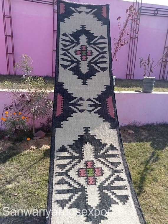 Handwoven wool jute rug, kilim runner with traditional geometric motifs, vintage oriental dhurrie, boho outdoor decor, 3x5 area rug