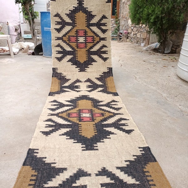 Alfombra Kilim tejida a mano en lana y yute. Alfombra Kilim Dhurrie hecha a mano con motivos orientales, tradicionales, indios, geométricos y turcos para la decoración del hogar.