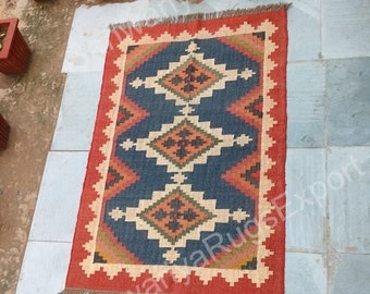 Borde rojo tejido hecho a mano con alfombras kilim de yute de lana multicolor, alfombra de yute de lana de 4x6 pies, corredor de alfombra de tamaño personalizado, alfombra de regalo de Navidad