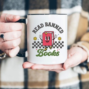 Read banned books mug, I read banned books, I read banned books coffee mug, ban books cup, Librarian mug, Reading mug, banned books mug