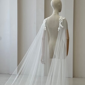 Wedding Cape, Bridal cape, Wedding cape, Bridal cape veil Cape veil, Modern veil Draped bridal cape coverup, bridal cover up, shoulder train