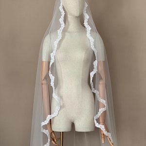 Voile de mariée en dentelle | Bordure en voile courte | Voile de mariage Mantille | Voile du bout des doigts | Bordure en dentelle tout autour | Voile de mariée | Voile à une couche